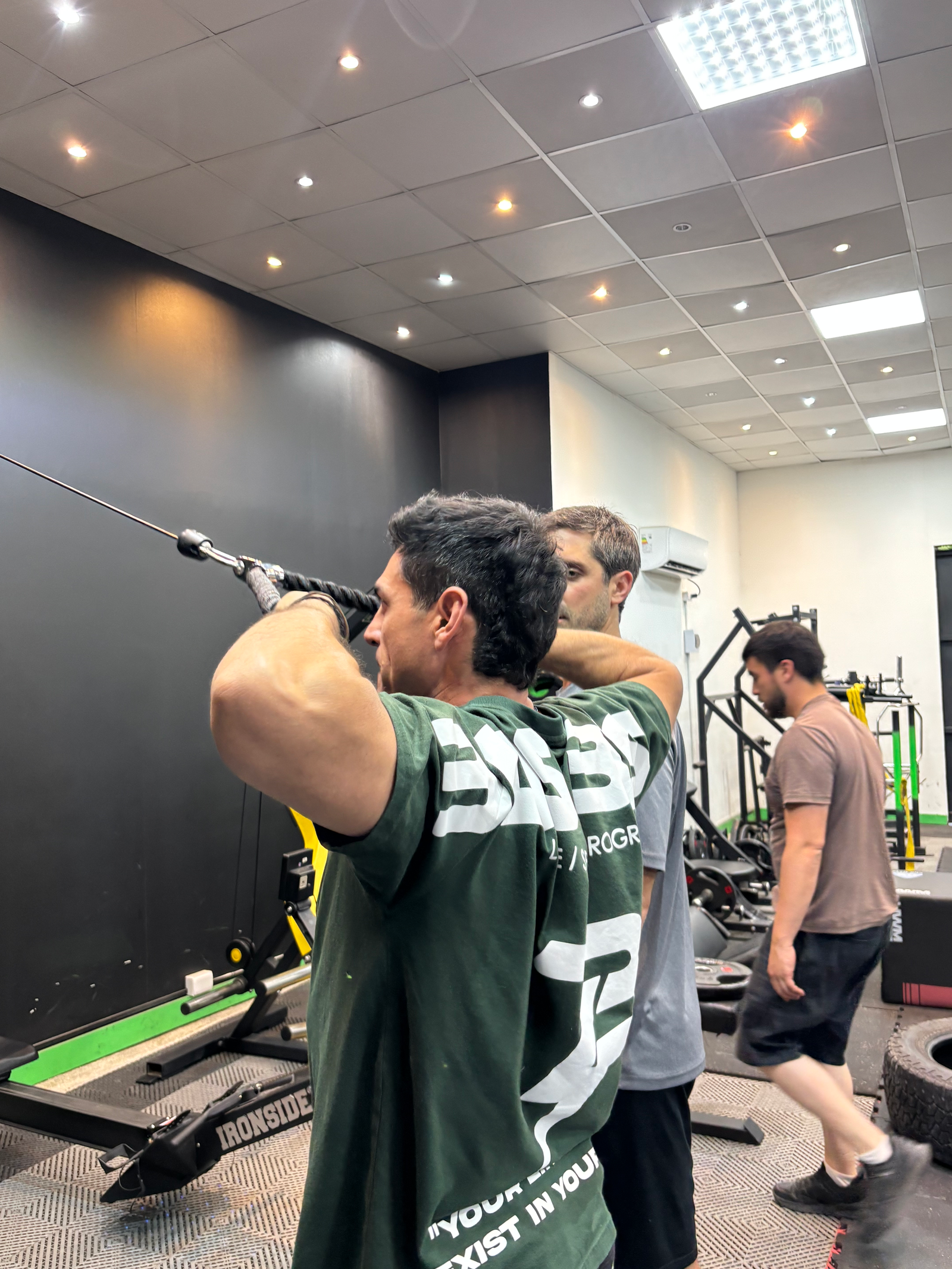 Memo Zamorano entrenando